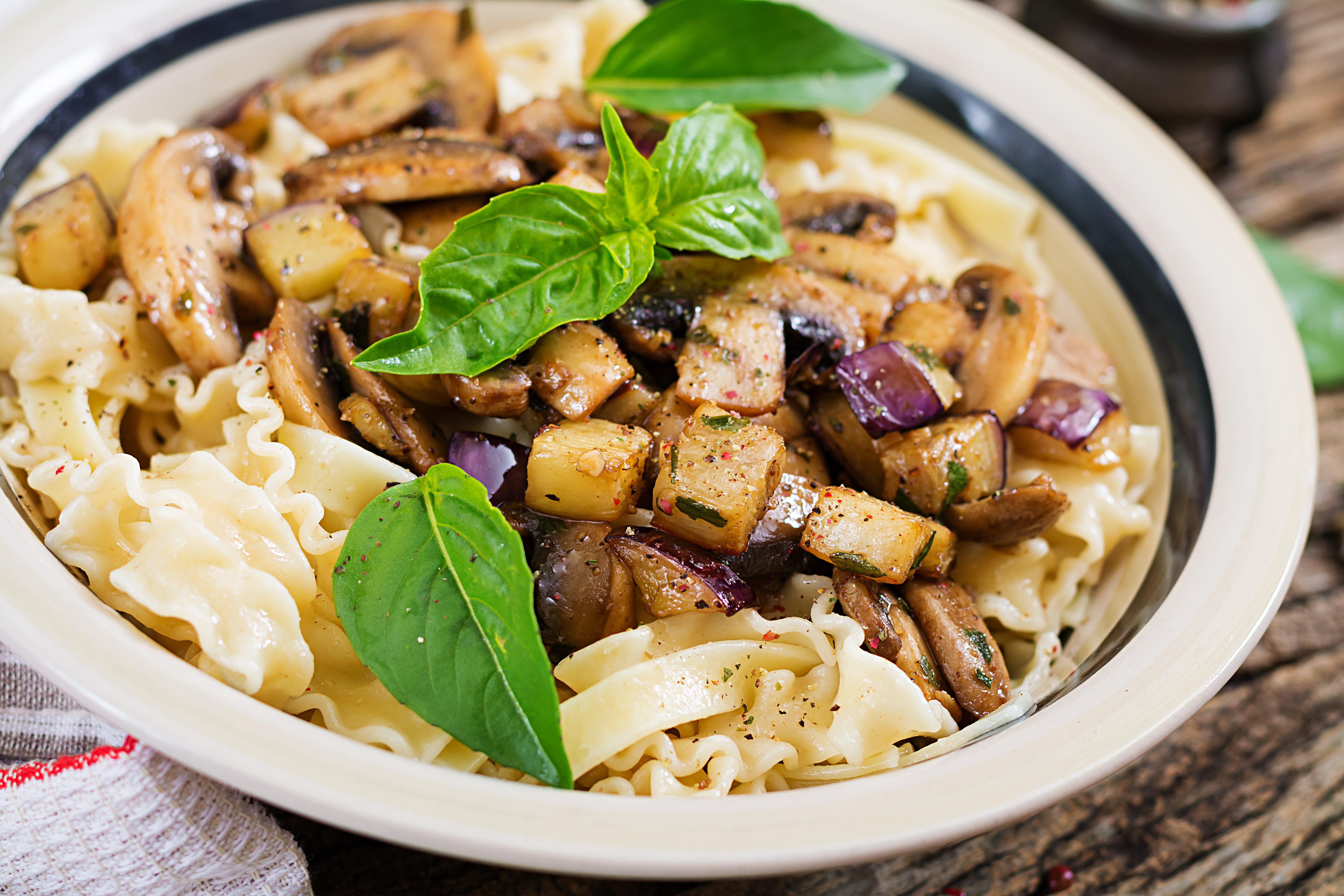 Paddenstoelenragout met pasta